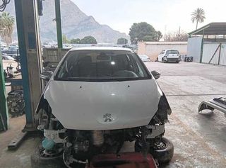 Mando elevalunas delantero peugeot 208 441280