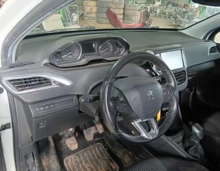 Mando elevalunas delantero peugeot 208 441280