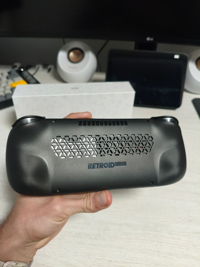 Retroid Pocket 5 Negra Nueva