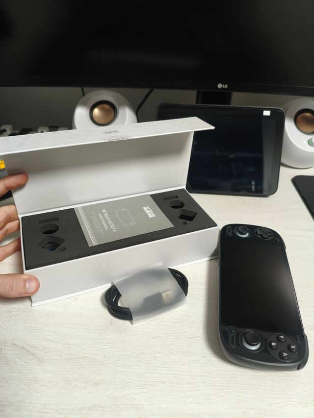 Retroid Pocket 5 Negra Nueva