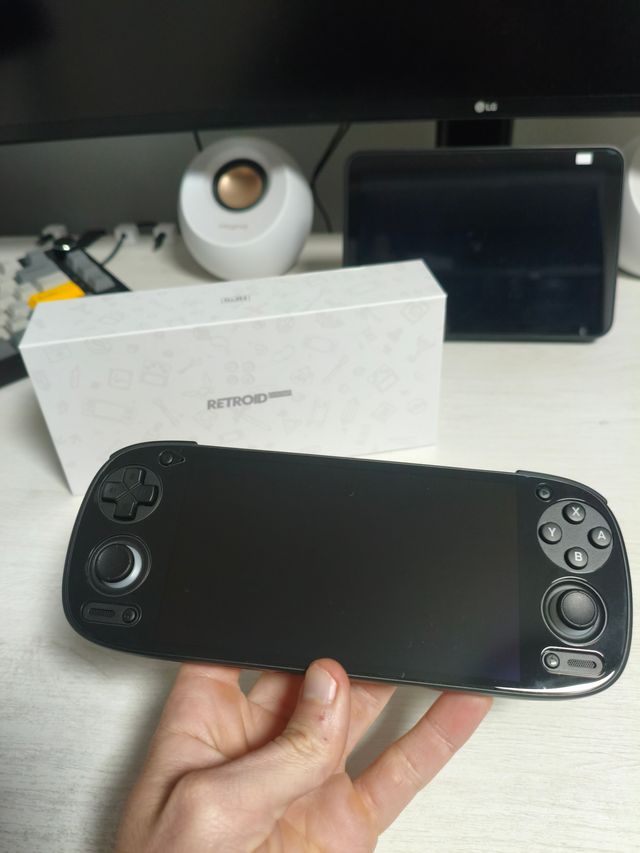 Retroid Pocket 5 Negra Nueva