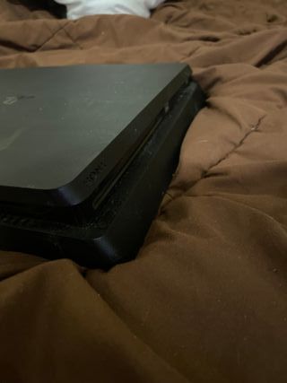 Ps4 Slim Negra + Mando Transparente