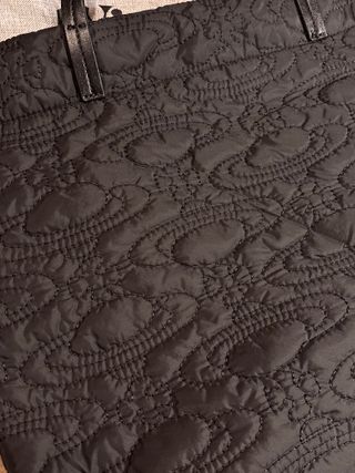 Bolso negro acolchado con estampado Orbe Saturno