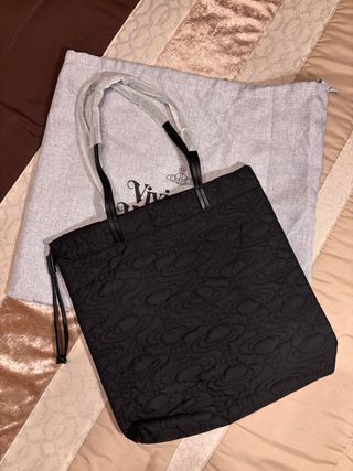 Bolso negro acolchado con estampado Orbe Saturno