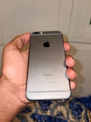 iPhone 6s Plata 32 GB 83% Batería