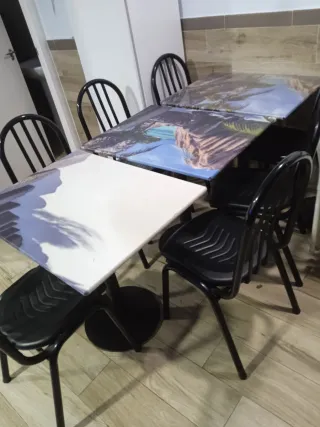 4 Tavoli da Bar con Stampe