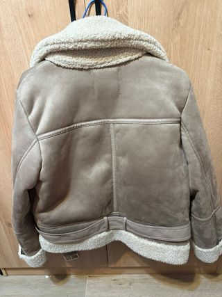 Cazadora Biker Stradivarius Beige Talla L