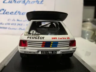 Maqueta Peugeot 205 T16 Evo Rally 1/43