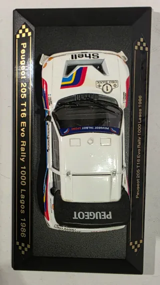 Maqueta Peugeot 205 T16 Evo Rally 1/43