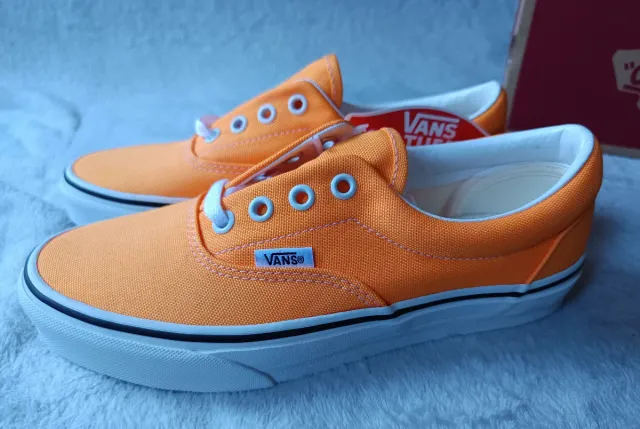Vans Era Naranja y Blanco