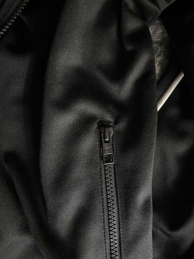 Felpa Nike Nera con Zip