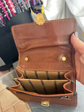 Pochette in pelle marrone