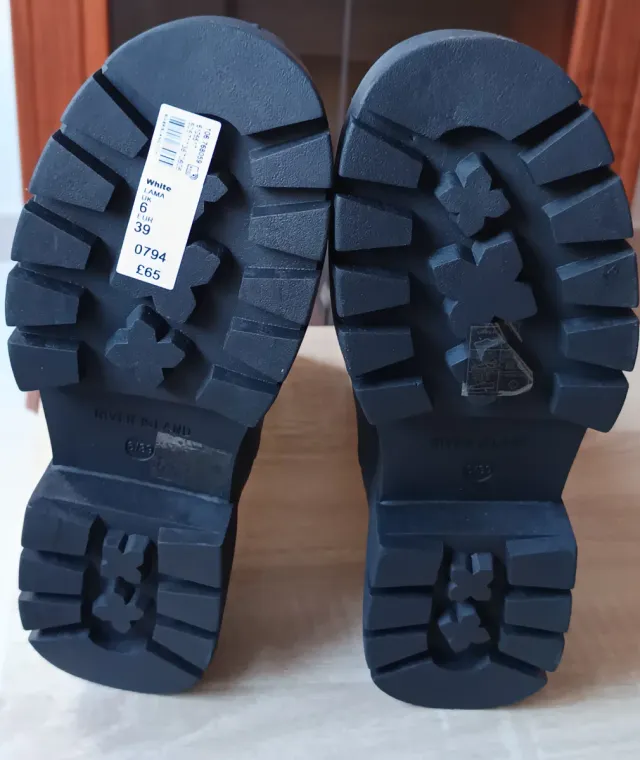 Botas River Island Blancas y Negras