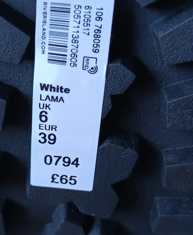 Botas River Island Blancas y Negras