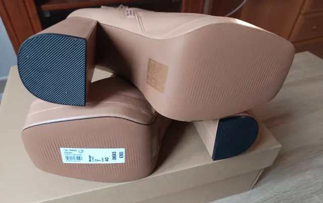 Botines plataforma River Island beige