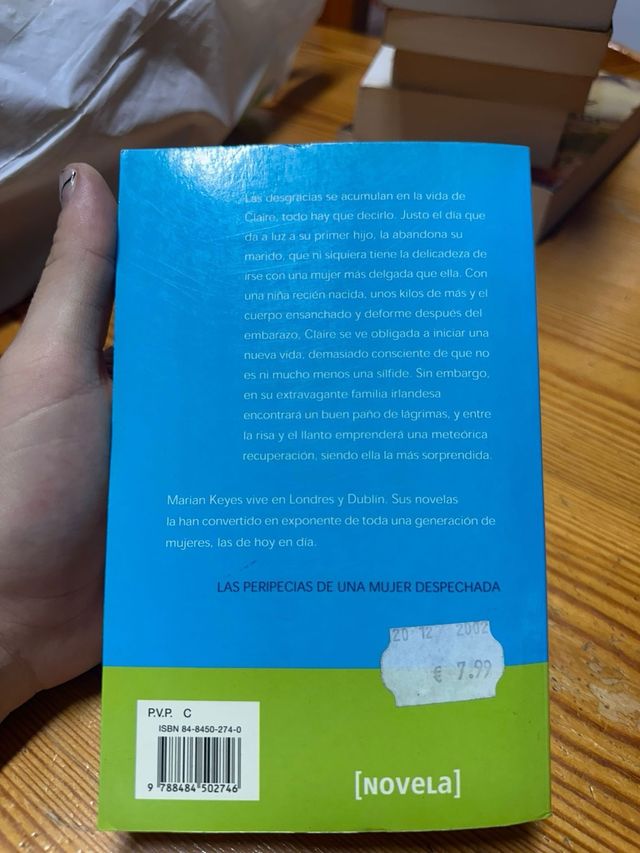 Claire se queda sola