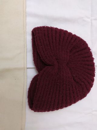 3 accessori vintage: 2 sciarpe + 1 cappello