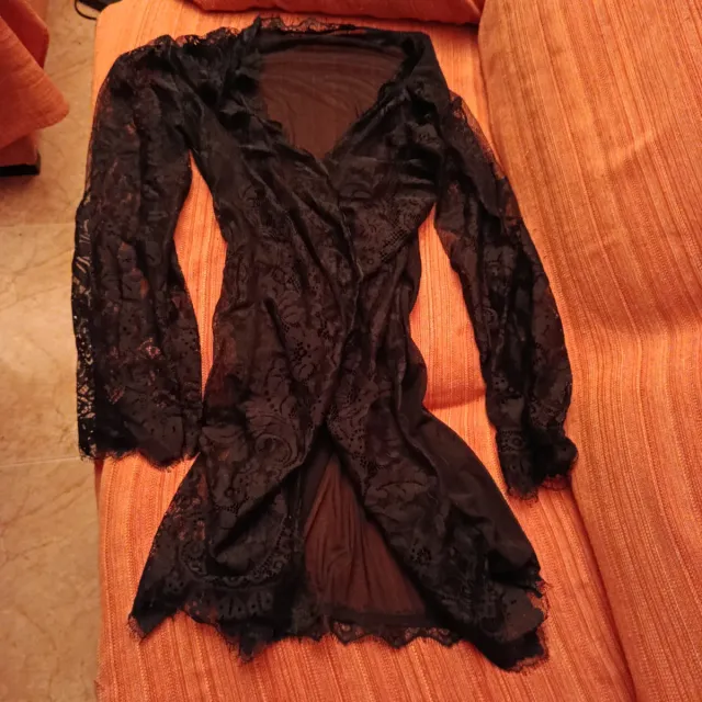 Bata lencera de encaje negro talla única