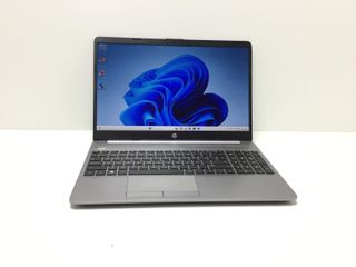 pc portatil hp 255 g8