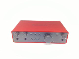 tarjeta sonido focusrite scarlett 2i2 studio