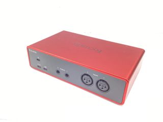 tarjeta sonido focusrite scarlett 2i2 studio