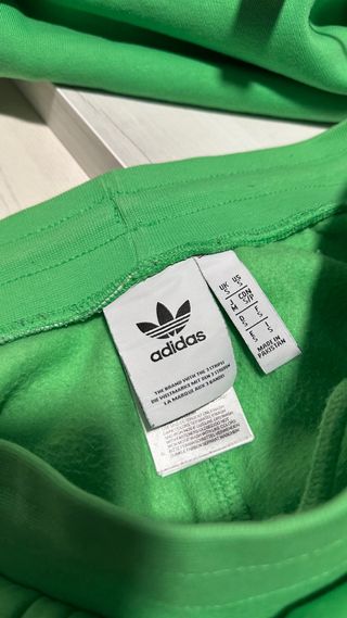 Sudadera Adidas Verde con Rayas Blancas