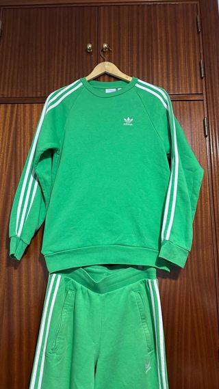 Sudadera Adidas Verde con Rayas Blancas