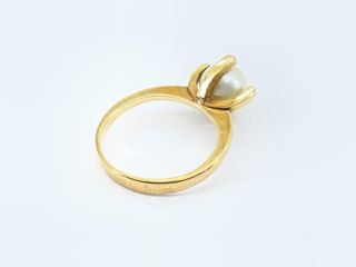 anillo oro 18k con piedra con perla