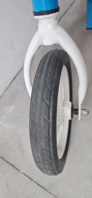 Bicicleta sin pedales Btwin azul