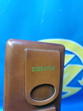 Corbatero vintage con capacidad para 4 corbatas