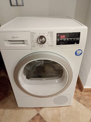 Secadora Neff 8kg Bomba Calor clase  A ++