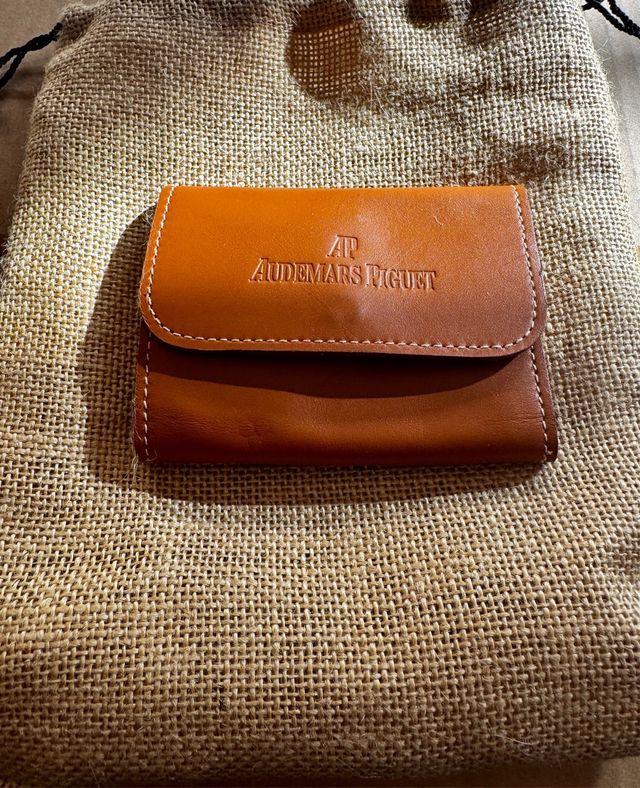 Cartera Audemars Piguet guarda tees