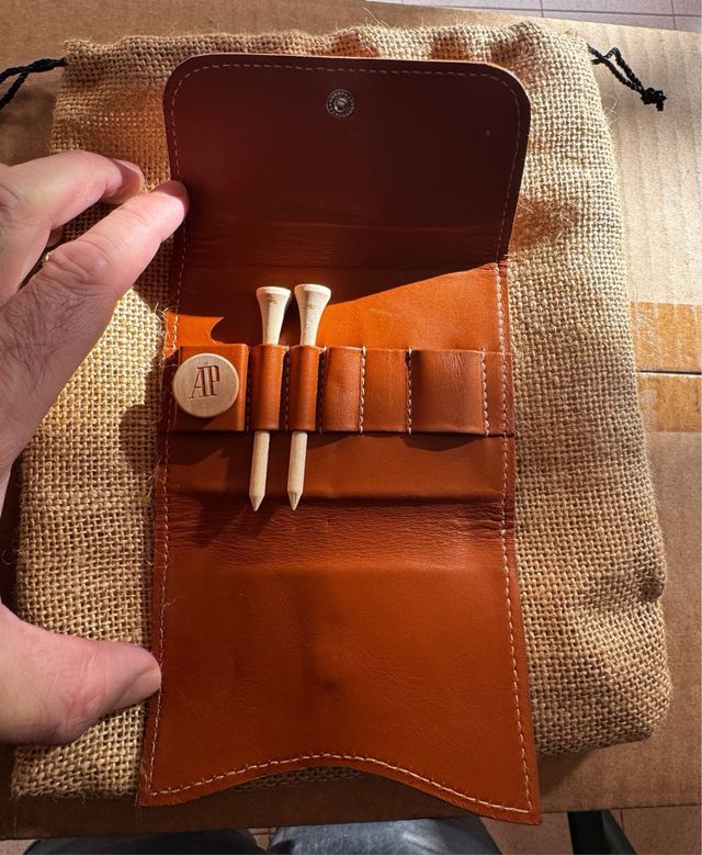 Cartera Audemars Piguet guarda tees