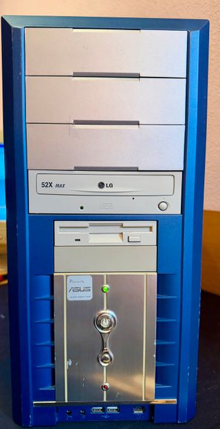 PC Retro pentium II 233 mhz Windows 98