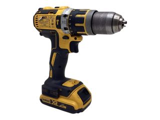 taladro a bateria dewalt dcd795