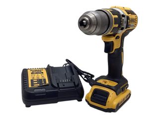 taladro a bateria dewalt dcd795