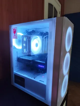 PC GAMING RYZEN 9 9900X