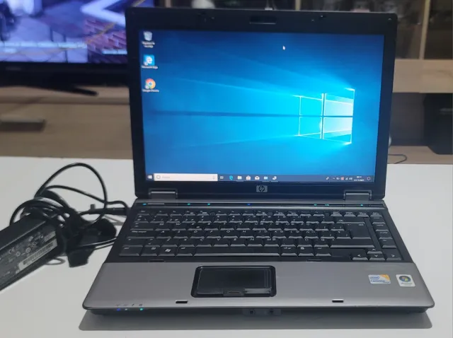 Portátil HP 15.4 pulgadas