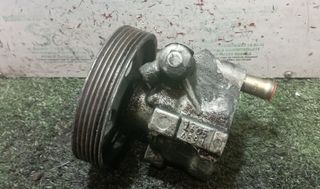 Bomba de dirección opel 1065090 140109989 vivaro