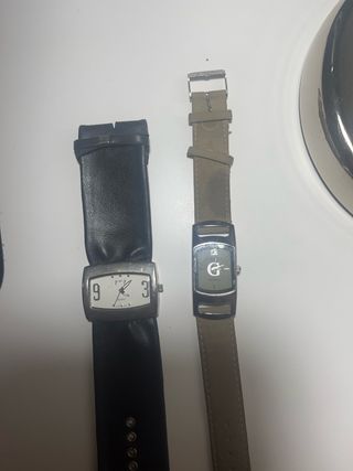 Lote 2 Relojes Mujer Cuarzo vintage a reparar