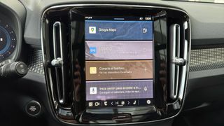 VOLVO XC40 2.0 B3 PLUS DARK AUTO 5P