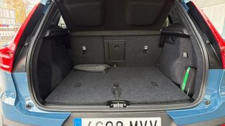 VOLVO XC40 2.0 B3 PLUS DARK AUTO 5P