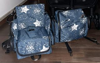 Trona de viaje con almacenamiento estrellas