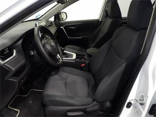 TOYOTA Rav4 2.5l 220H Advance