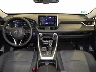 TOYOTA Rav4 2.5l 220H Advance