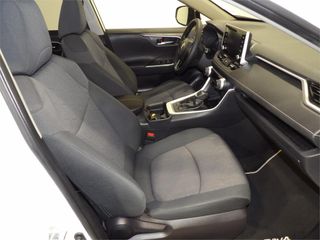 TOYOTA Rav4 2.5l 220H Advance