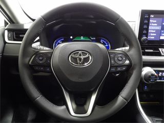 TOYOTA Rav4 2.5l 220H Advance