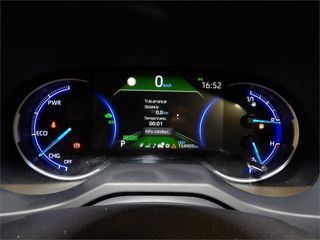 TOYOTA Rav4 2.5l 220H Advance