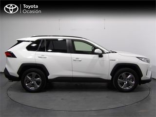 TOYOTA Rav4 2.5l 220H Advance