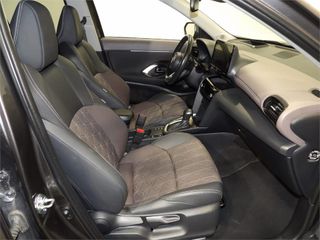 TOYOTA Yaris Cross 1.5 120H Style PLUS